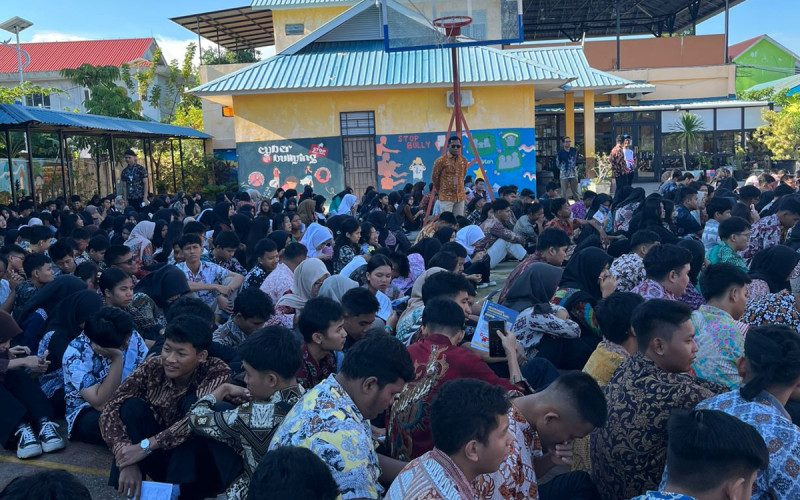 Edukasi Kesehatan Remaja: “Be Smart, Be Free, and Be Safe”